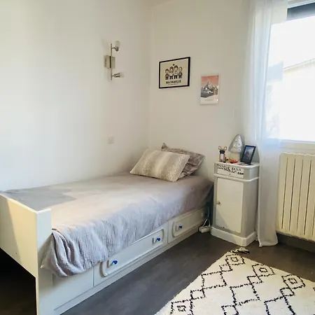 La Castonetoise Holiday home Onet-le-Chateau